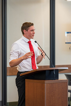 Freshman students at BYU-Idaho attend a lunch at the STC to commemrate their time at Freshman Connection.