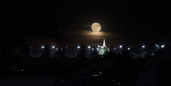 Rexburg Temple and Moon- OCT 2017