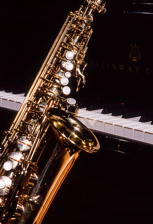 Music Department illustration photos - Saxophone and piano