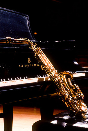 Music Department illustration photos - Saxophone and piano