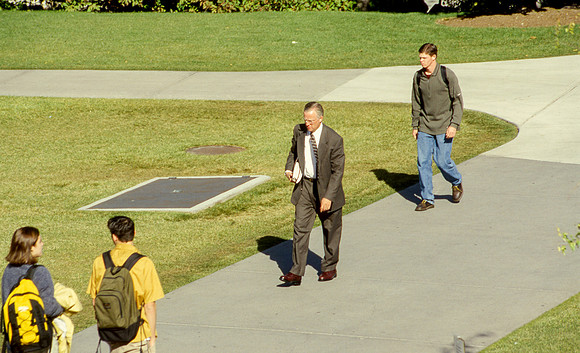 Student - Oct 1998