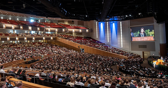 Sunday Devotional With Elder Ulisses Soares - Apr 2025
