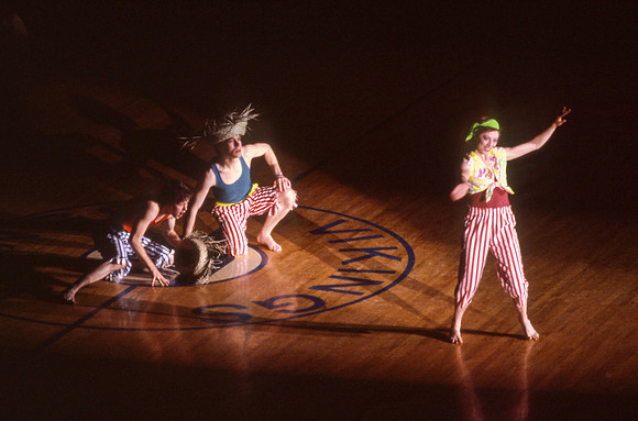 Modern dancers at centennial spectacular, Mar 1989