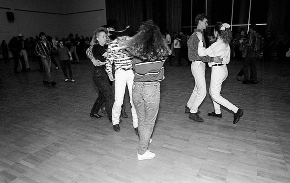 Country dancing club, Mar 1993