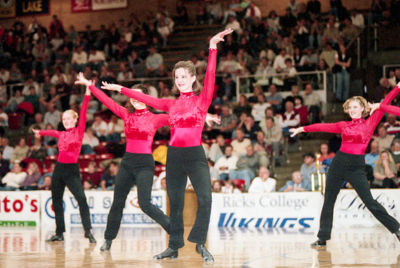 CDT basketball halftime show- 13 Jan 2000
