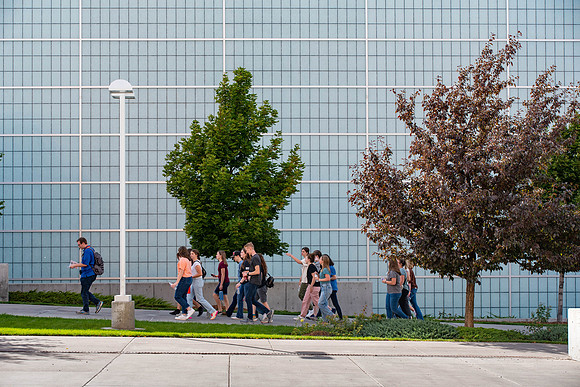 Freshman are guided by Student Mentors, around campus, to take a tour.