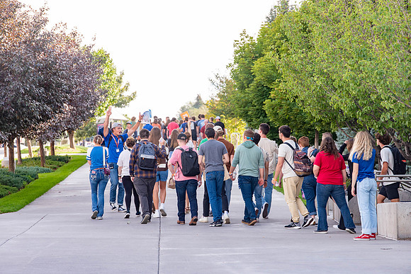 Freshman are guided by Student Mentors, around campus, to take a tour.