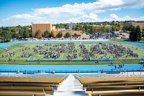Freshman play activities on the Stadium Field, and meet the student mentors.
