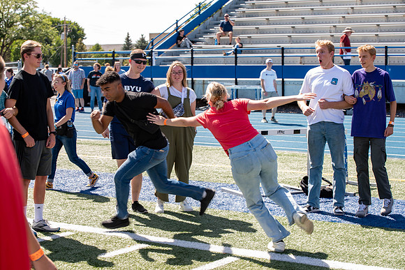 Freshman play activities on the Stadium Field, and meet the student mentors.
