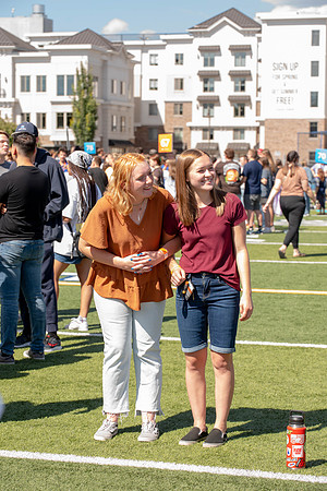 Freshman play activities on the Stadium Field, and meet the student mentors.