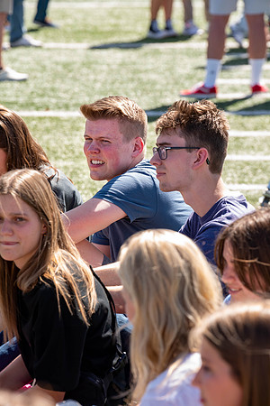 Freshman play activities on the Stadium Field, and meet the student mentors.