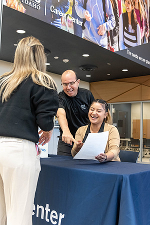 Students at the Career Center.