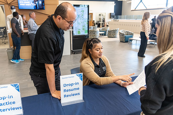 Students at the Career Center.