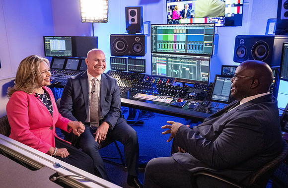 President and Sister Meredith interview with the Scroll and the BYUI Radio.