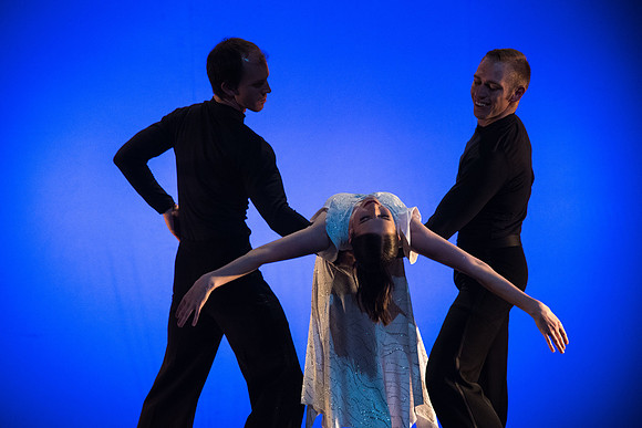 Student Dancers come together and perform Extravadance in the Kirkham Auditorium.