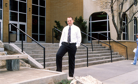 Married Students-Apr 2001