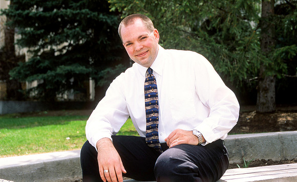Married Students-Apr 2001