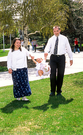 Married Students-Apr 2001