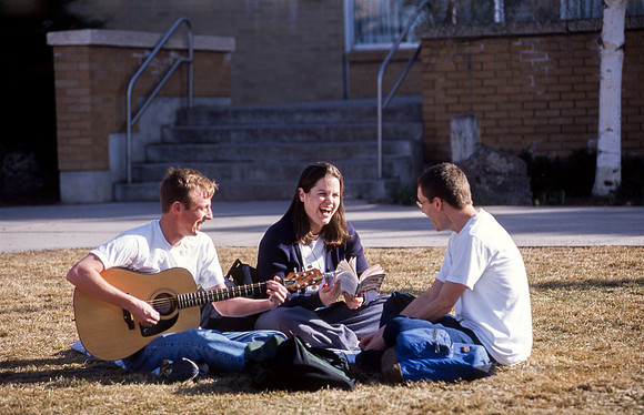 Campus-Mar 1999