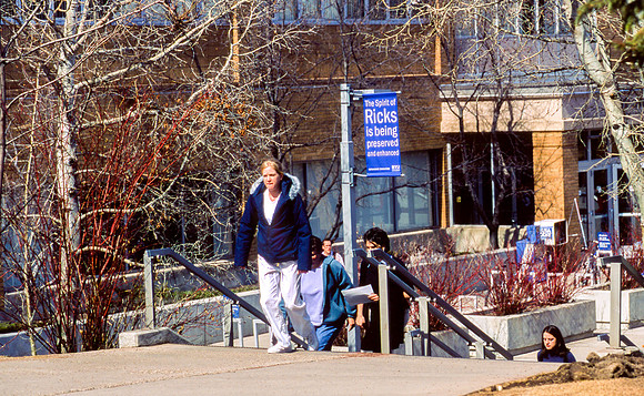 Student Social-Mar 2002