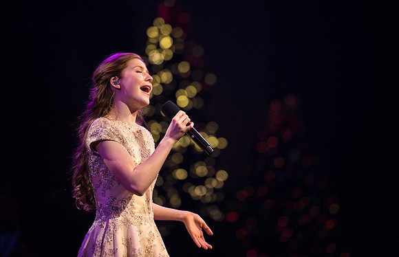 Brigham Young University-Idaho presents A BYU-Idaho Christmas 2017. Featuring BYU-Idaho Choirs, Orchestra, & Dancers with Special Guests, Santino Fontana, and Lexi Walker.