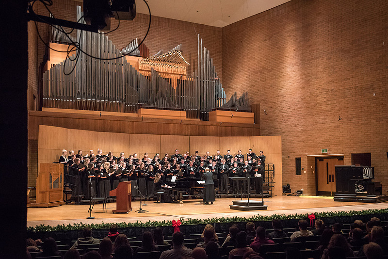 BYUIdaho 2017 Christmas in the SnowConcert Fall Choral Concert