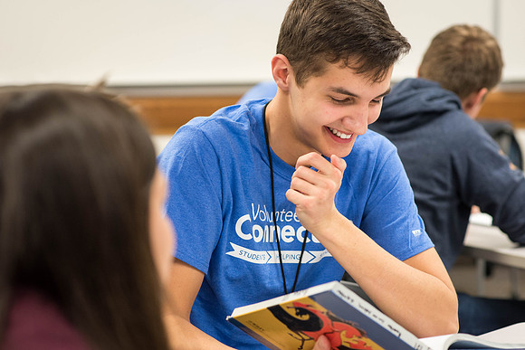 Students attend the Russian Lab to practice the Russian language. 2018