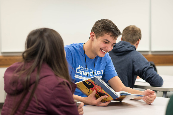Students attend the Russian Lab to practice the Russian language. 2018