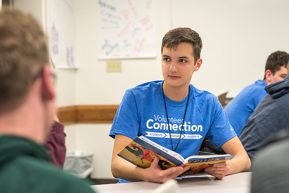 Students attend the Russian Lab to practice the Russian language. 2018