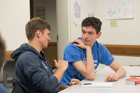 Students attend the Russian Lab to practice the Russian language. 2018