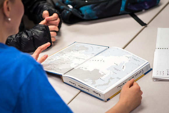 Students attend the Russian Lab to practice the Russian language. 2018