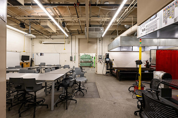 Mark Austin Technical & Engineering Building interior (AUS)