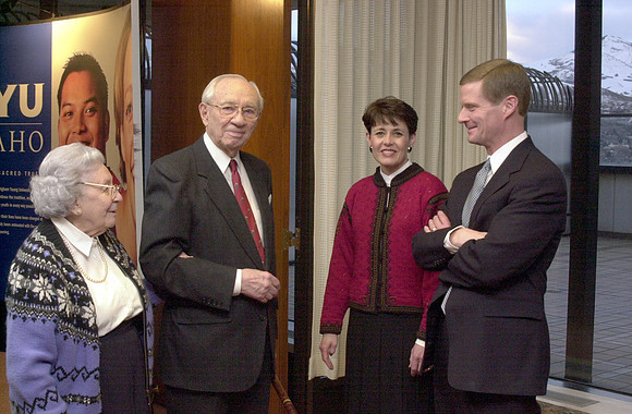 President's Club Banquet-SLC - Mar 2002