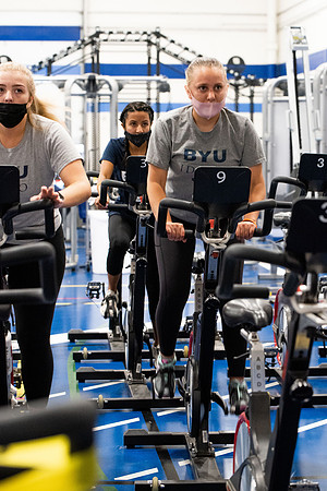 BYUI students participate in on campus fitness classes in the evening.