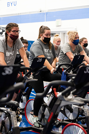 BYUI students participate in on campus fitness classes in the evening.