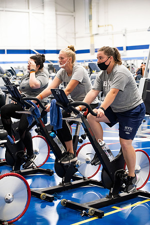 BYUI students participate in on campus fitness classes in the evening.