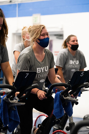 BYUI students participate in on campus fitness classes in the evening.