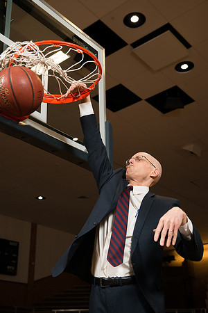 7'8" Superstar basketball player runs a 4.3sec 40, jumps 50" verticle and shoots 95% from the 3 point arc.
