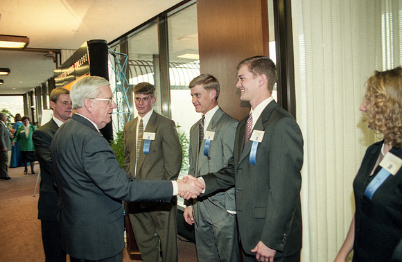 Presidents Club Mar 2002
