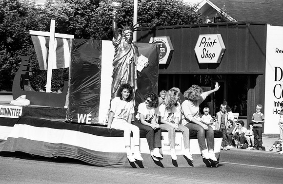 Homecoming Parade Sep 1987