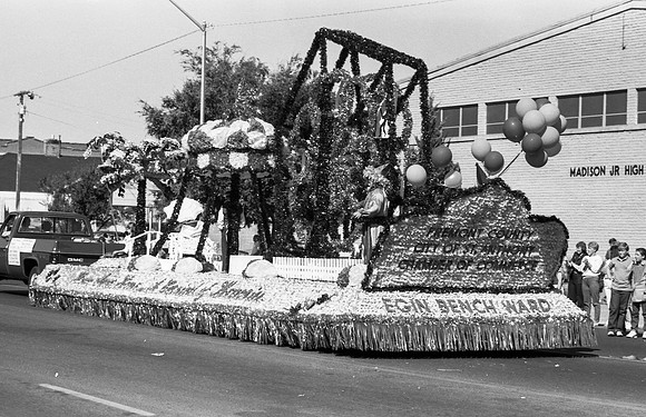 Homecoming Parade Sep 1987