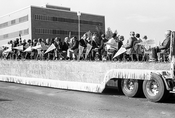 Homecoming parade, Past and Present Presidents.