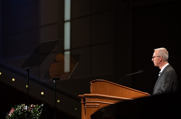 Vice President Kelly Burgener introduces the devotional speaker.