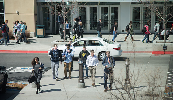 BYU-Idaho first devotional of Spring Semester. Devotional traffic. Abr 2018