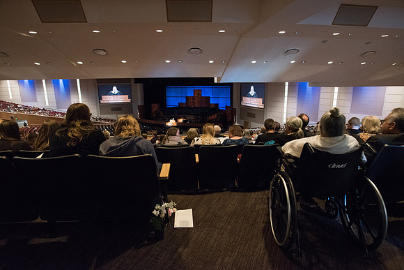 Elder Vern P. Stanfill speaks at Winter Semester Commencement in the BYU-Idaho Center. April 2018