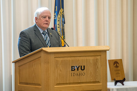 Emeritus Breakfast, Nov 2018, BYU-Idaho Alumni Award of excellence was awarded to Jon Beesley.