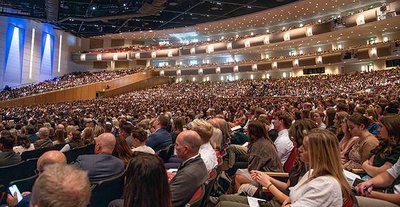 President Alvin F. Meredith is inaugurated as president of BYU-Idaho.