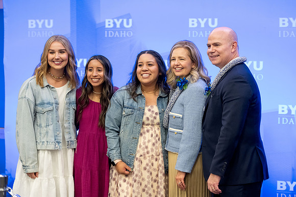 President and Sister Meredith meet and greet students at the public reception following the inauguration.