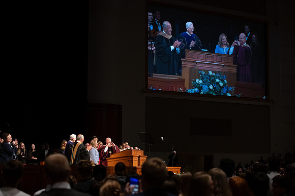 President Alvin F. Meredith is inaugurated as president of BYU-Idaho.