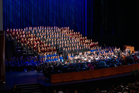 President Alvin F. Meredith is inaugurated as president of BYU-Idaho.